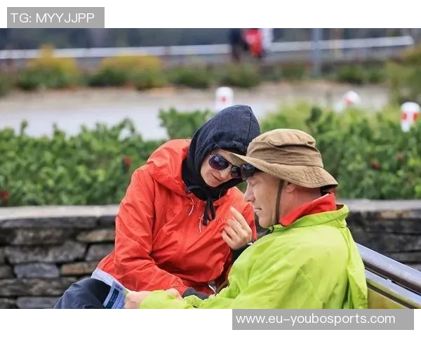 足球场上那些让人热泪盈眶的感动瞬间与背后的故事